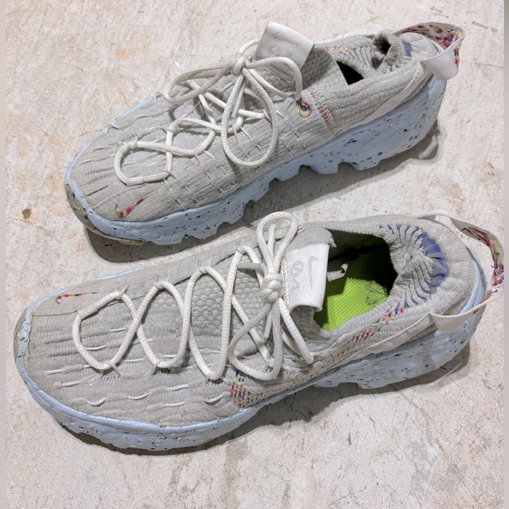 Nike Space Hippie Size 8